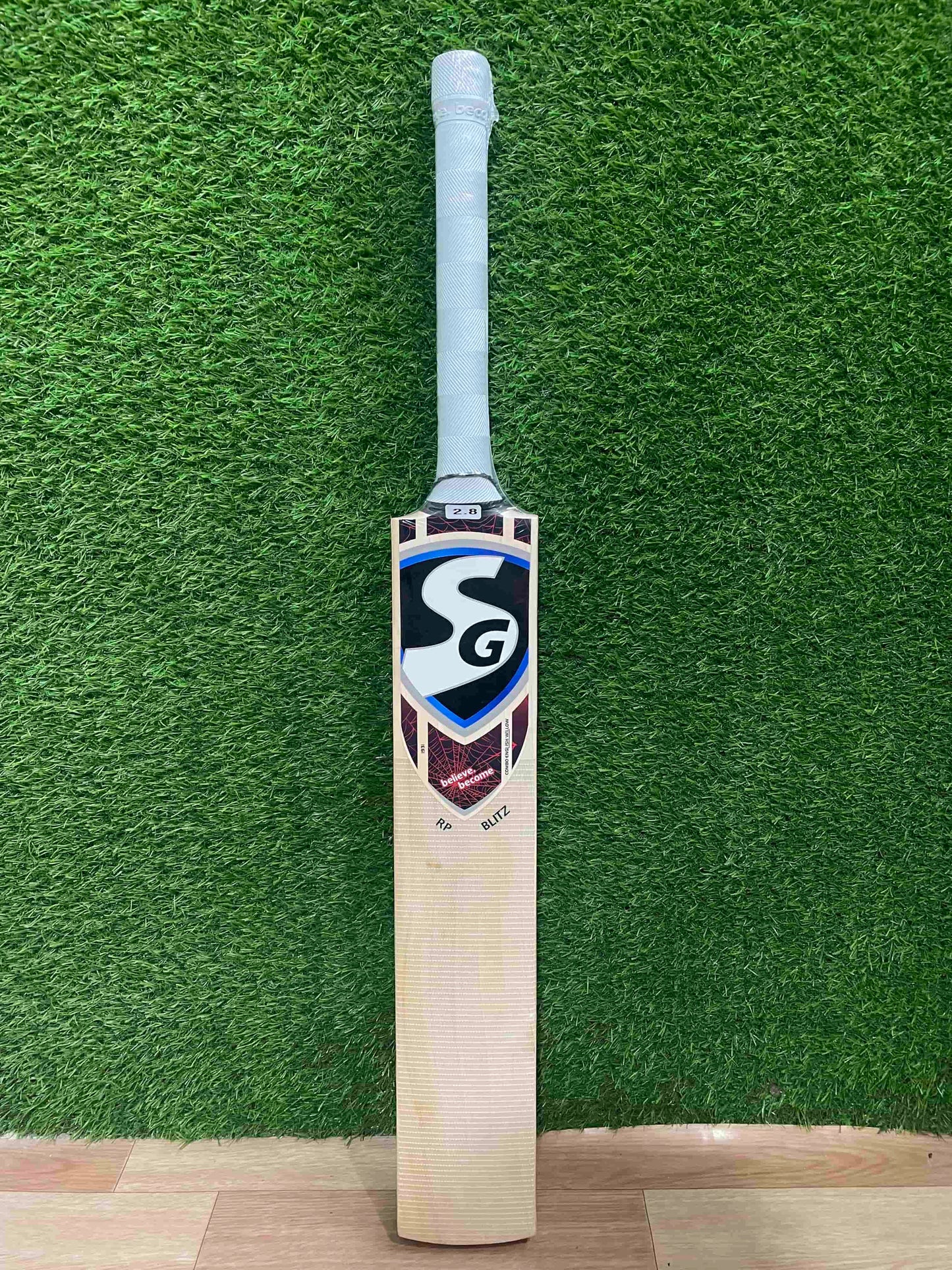 SG RP Blitz English Willow Bat
