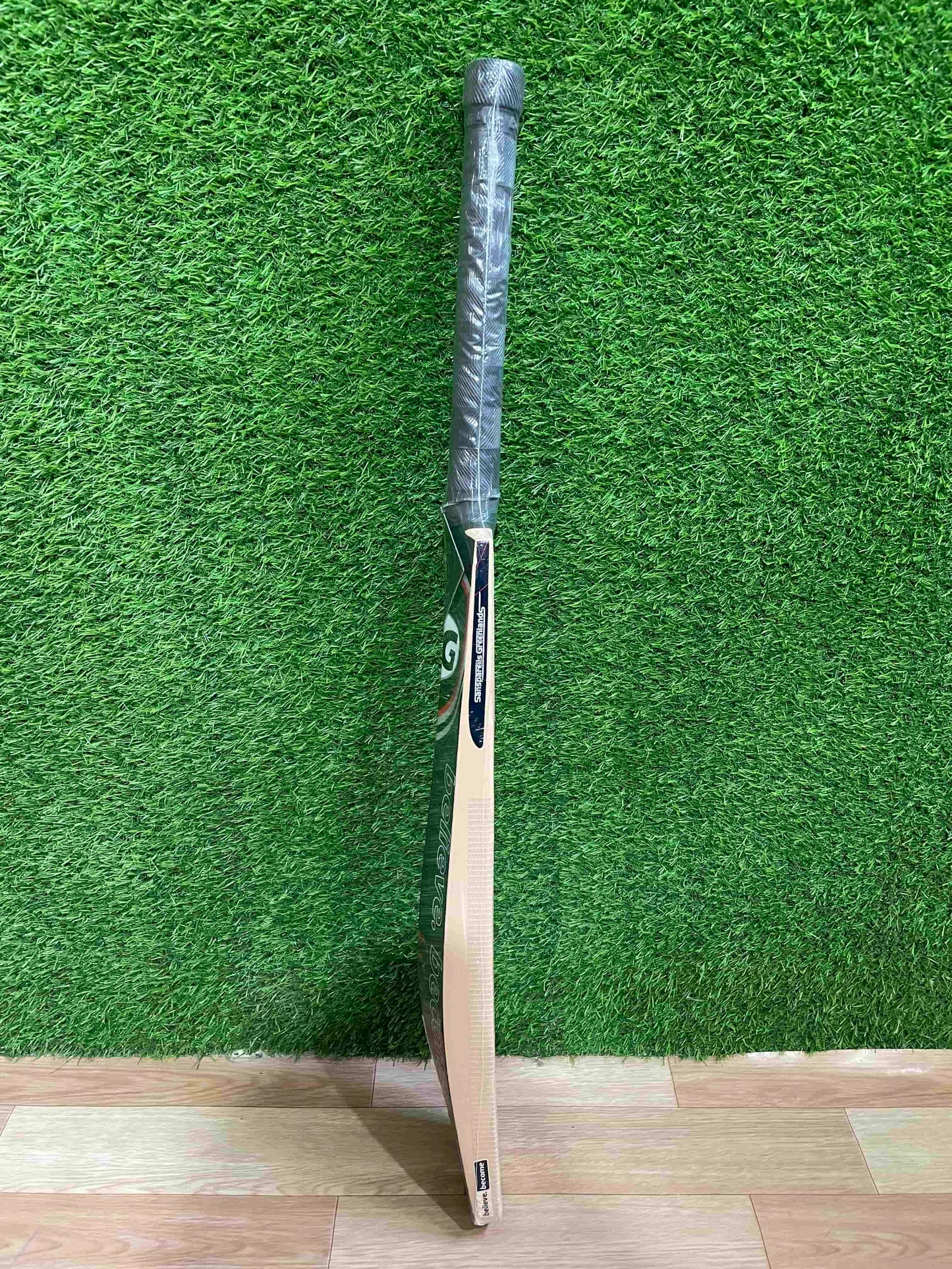 SG KLR Blitz English Willow Bat